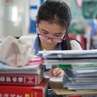 中外专家论高考改革 做客国际台华山论剑