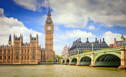 英国留学 有哪四大趋势