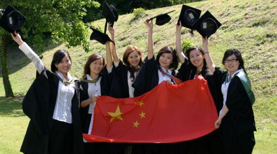 中国留学生2015年增速放缓 回国人数攀升