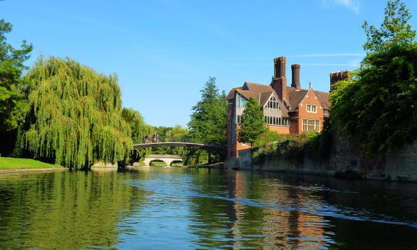 英国留学 2015各阶段一年费用参考攻略